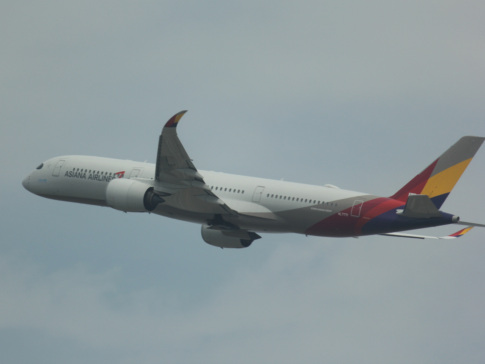 Airbus A 350 von Asiana Airlines