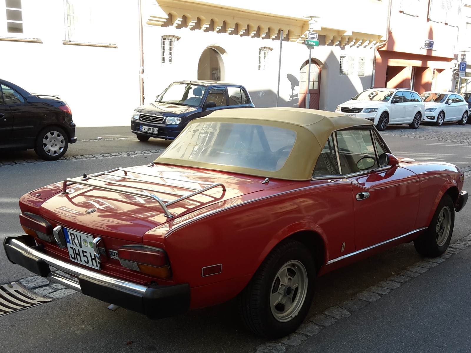 Fiat 124 2000 Spider