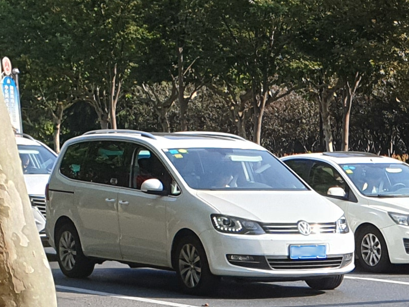 VW Sharan