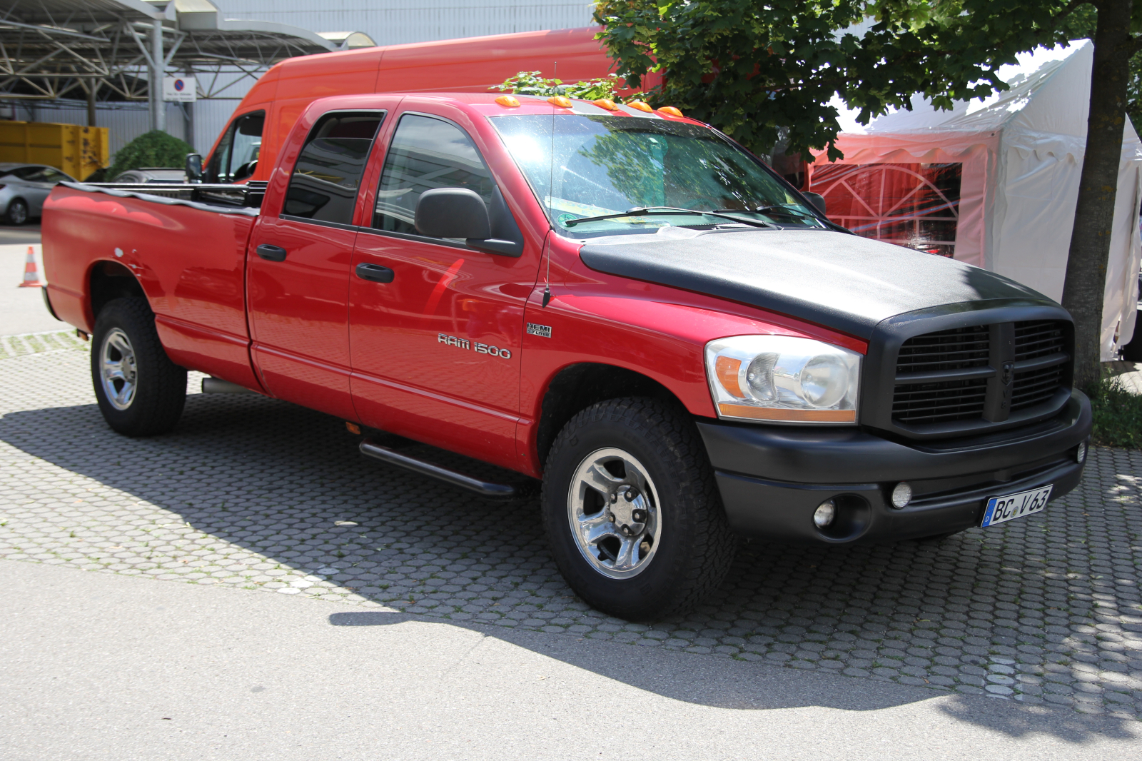 Dodge Ram 1500 HEMI