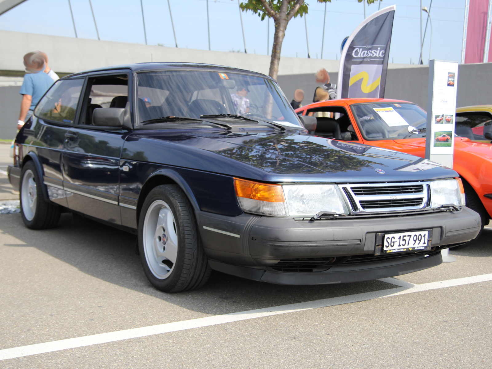 Saab 900