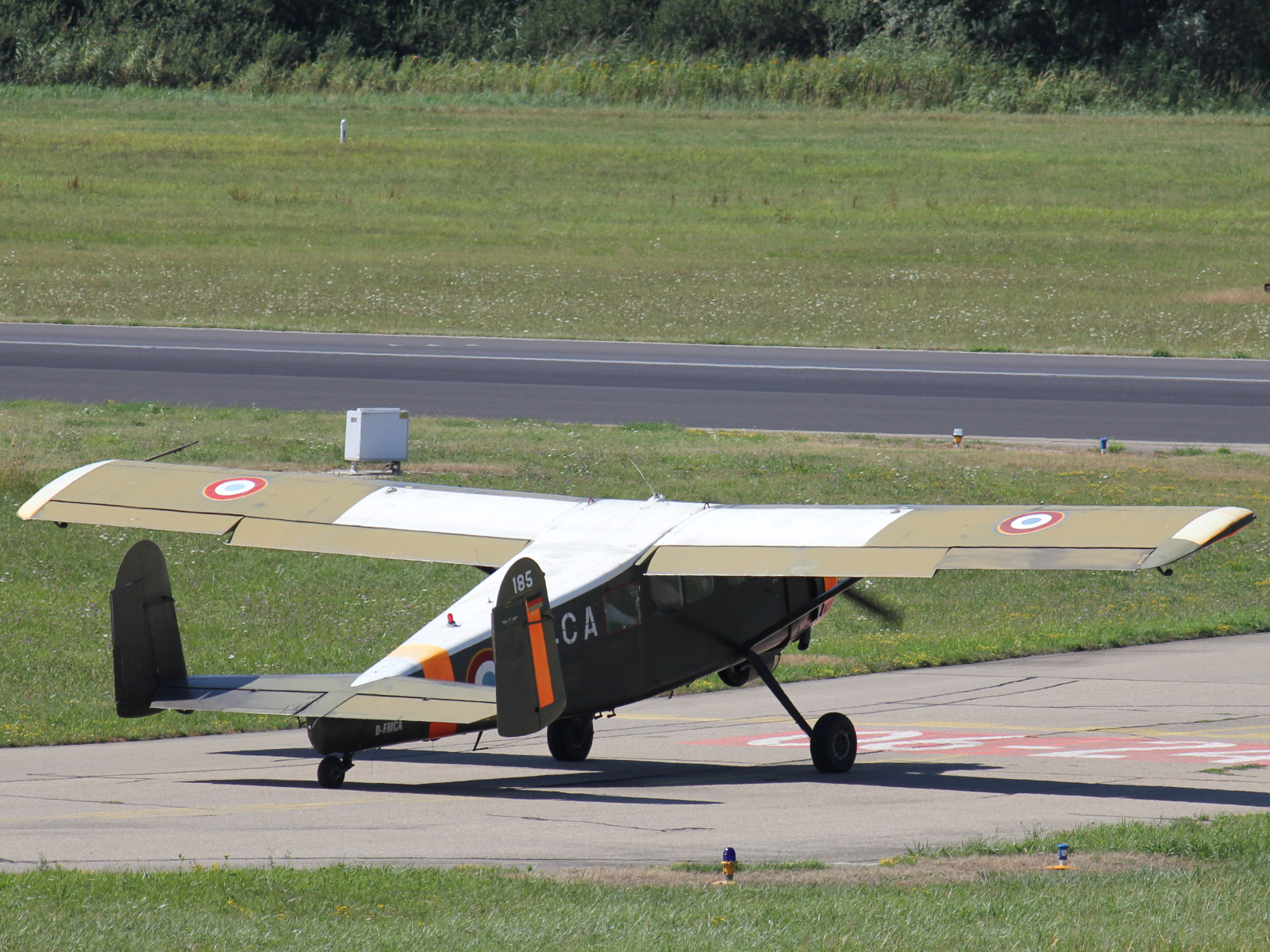 Max Holste MH1521 Broussard