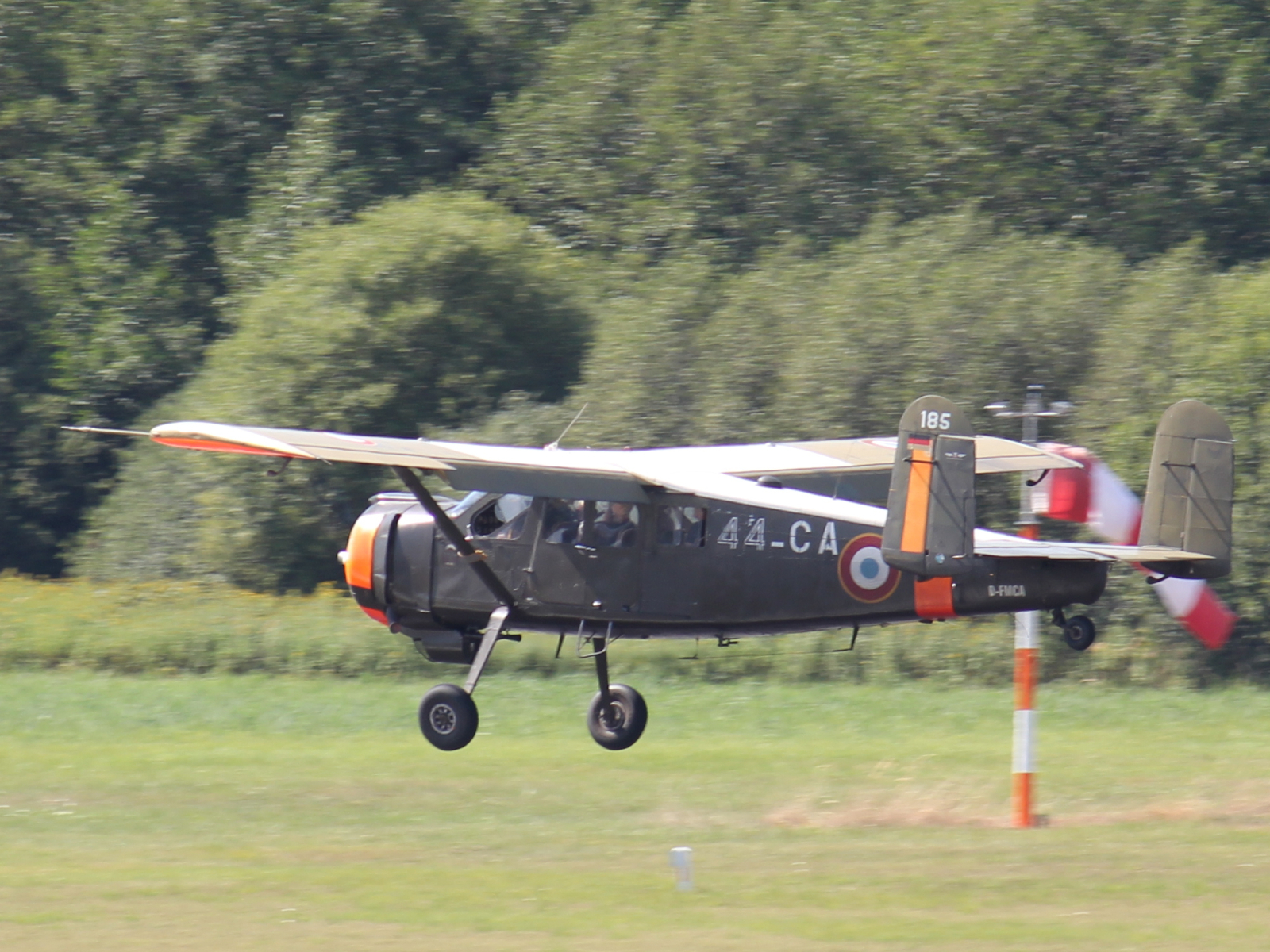 Max Holste MH1521 Broussard