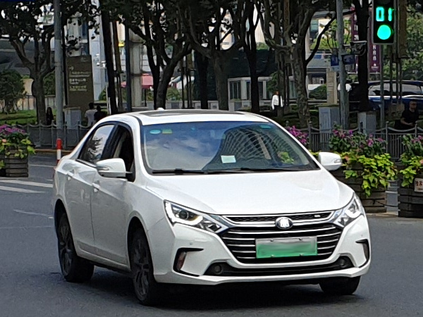 BYD Qin