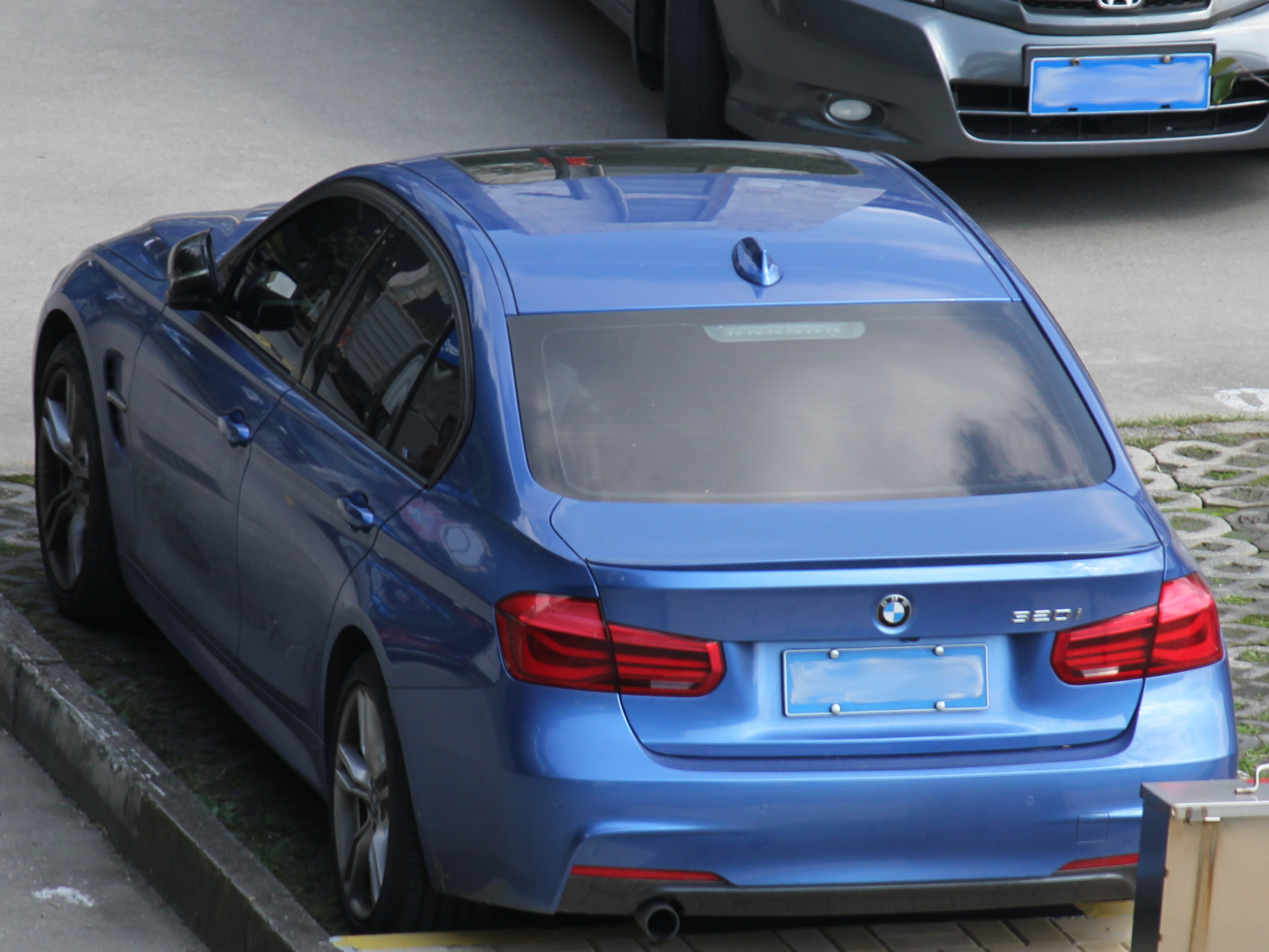 BMW 320 I F30