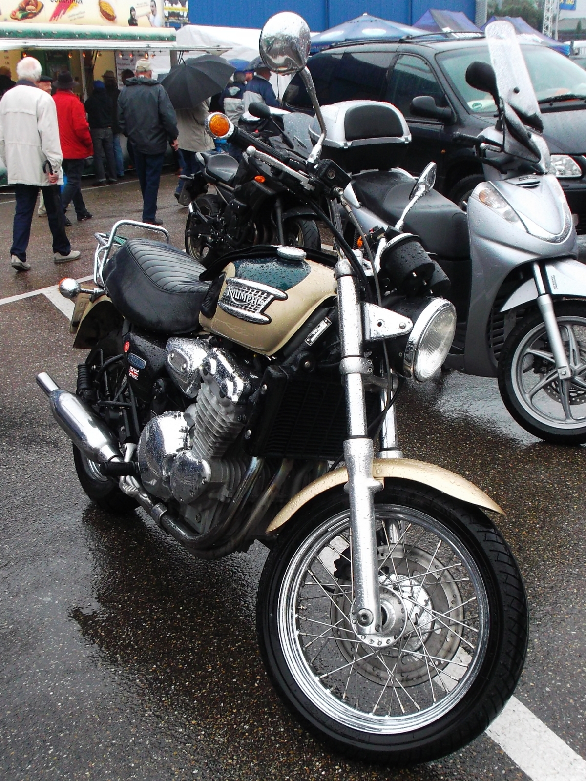 Triumph 900 Thunderbird