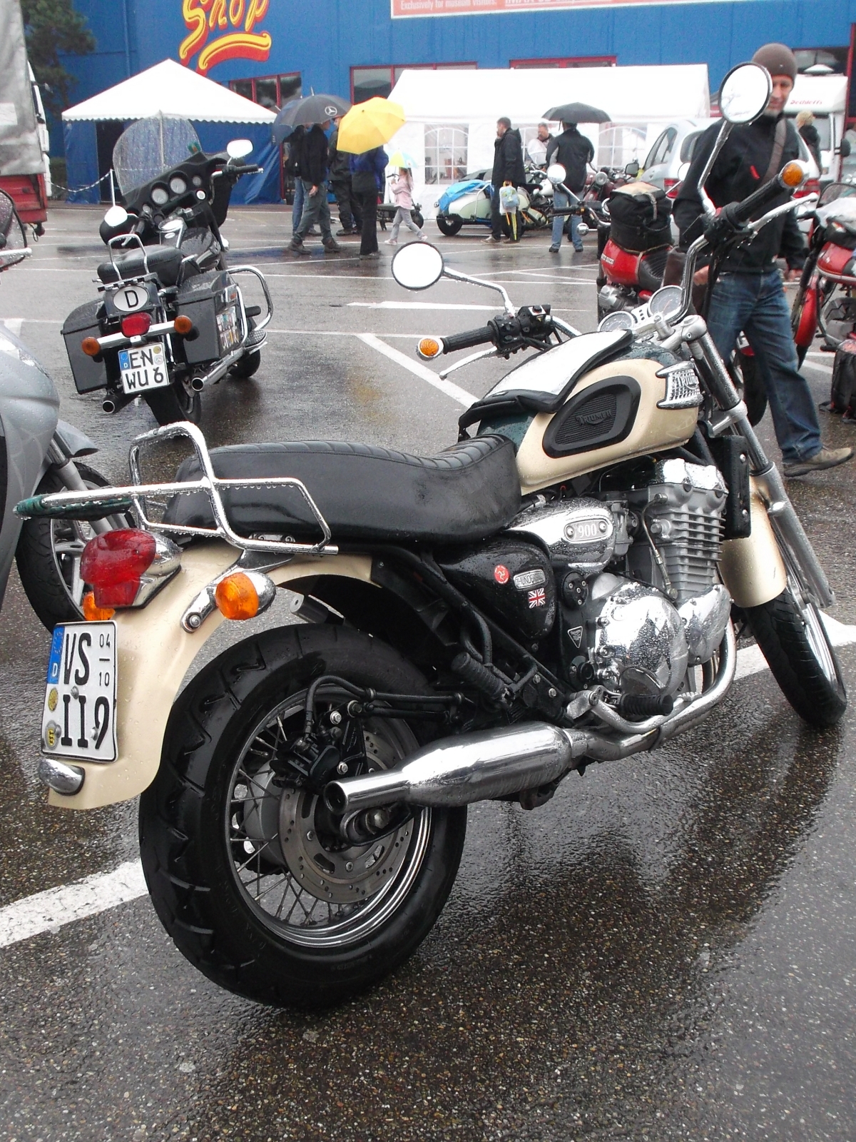 Triumph 900 Thunderbird