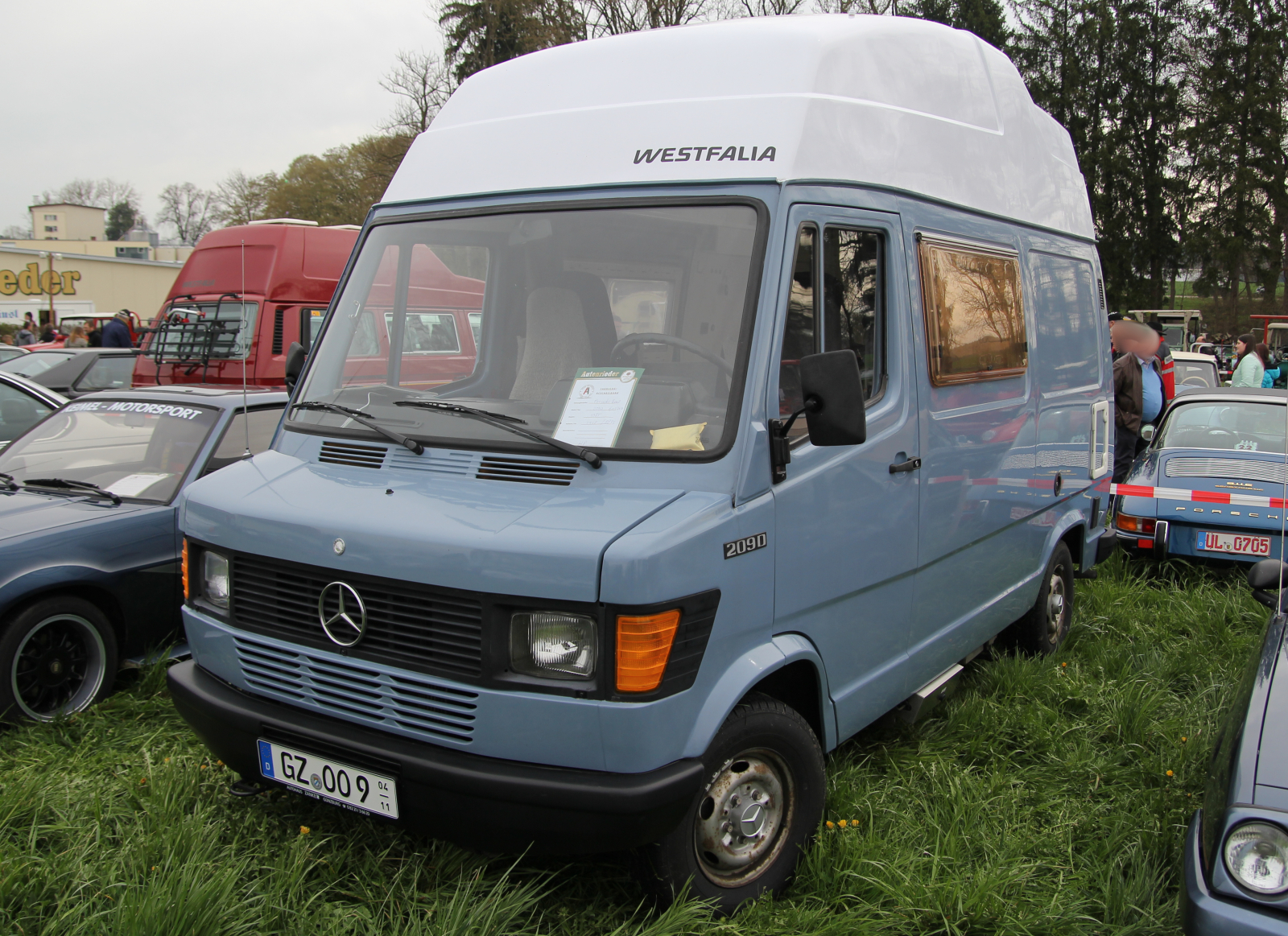 Mercedes Benz T1 209 D mit Ausbau von Westfalia