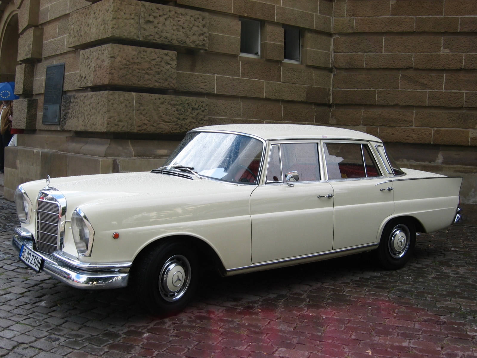 Mercedes Benz 230 S W 111