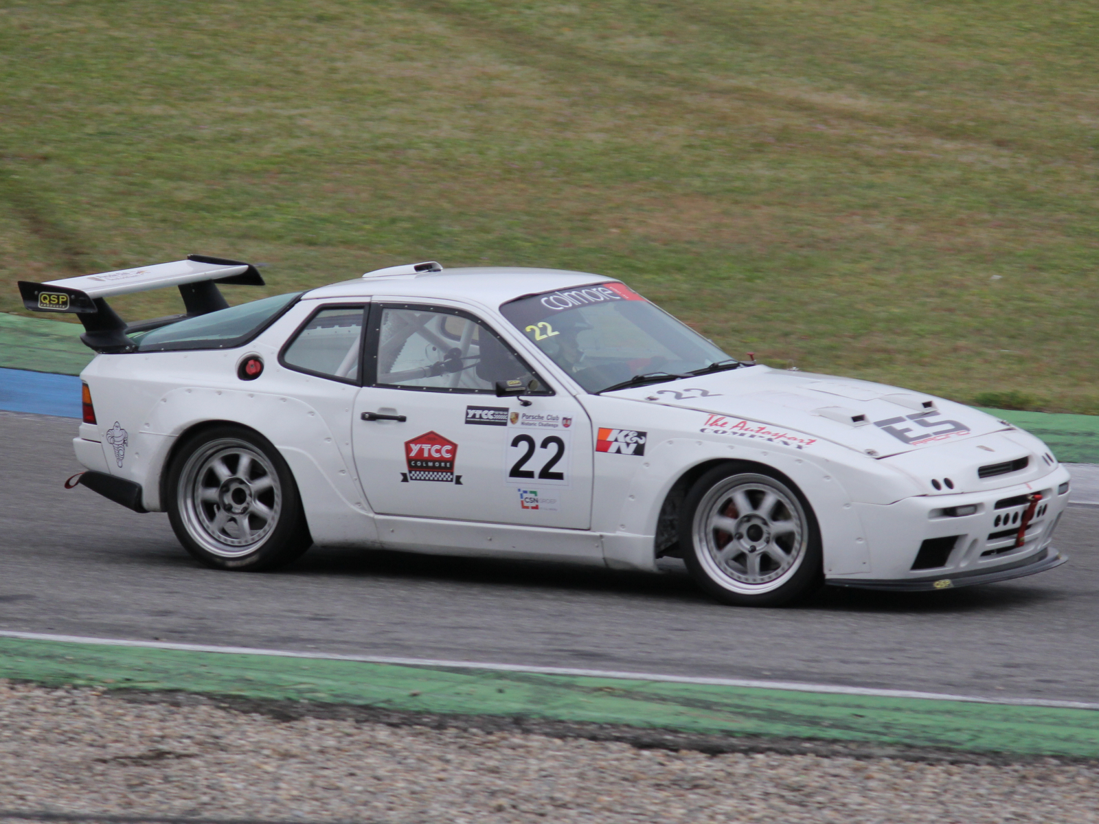 Porsche 944