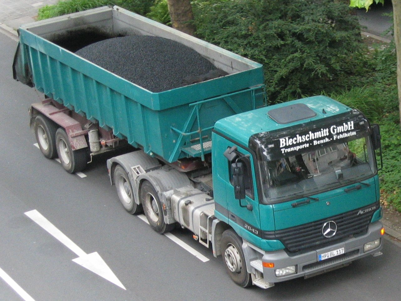 Mercedes Benz Actros 2643 mit Kippauflieger