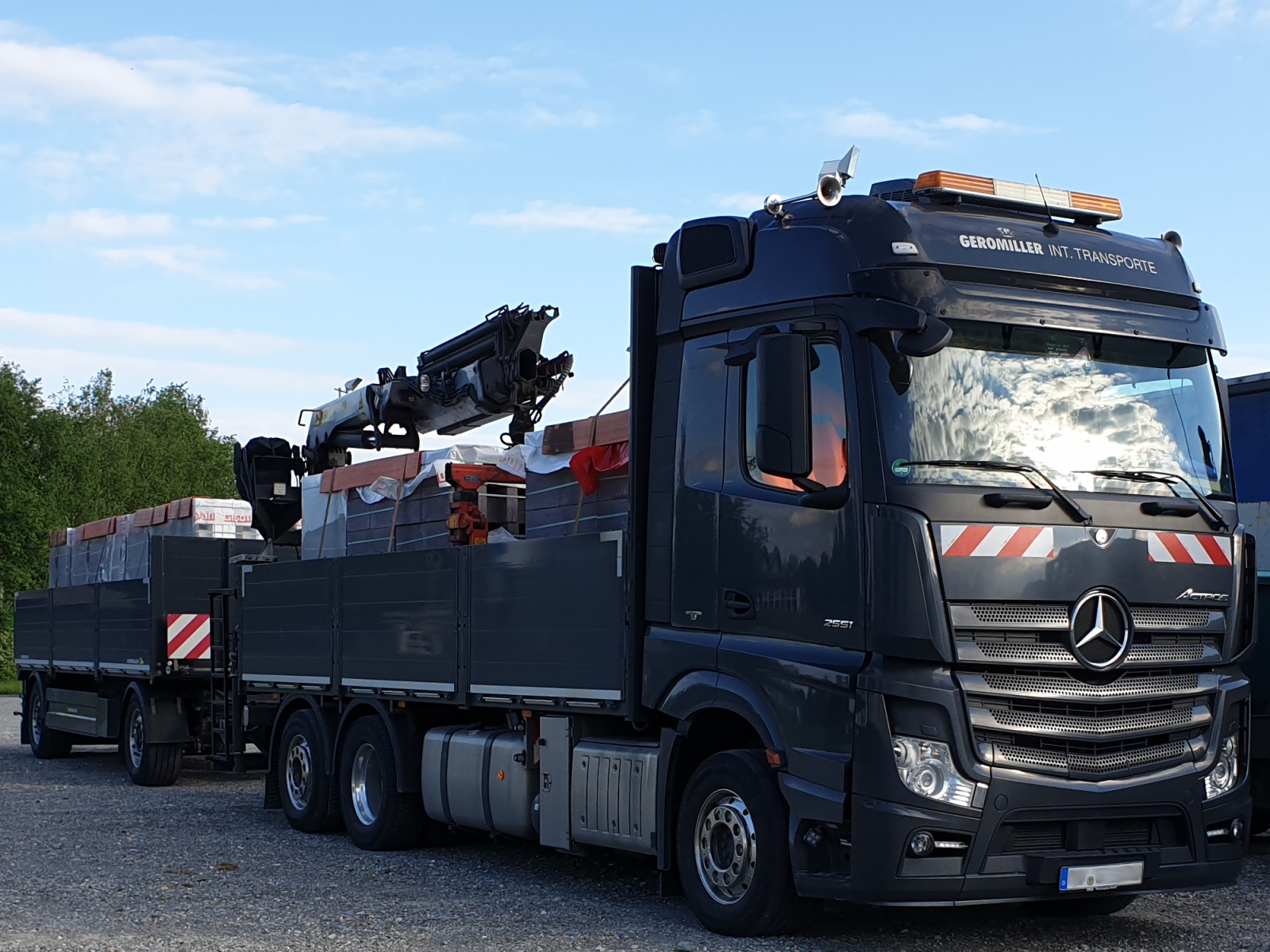 Mercedes Benz Actros 2551