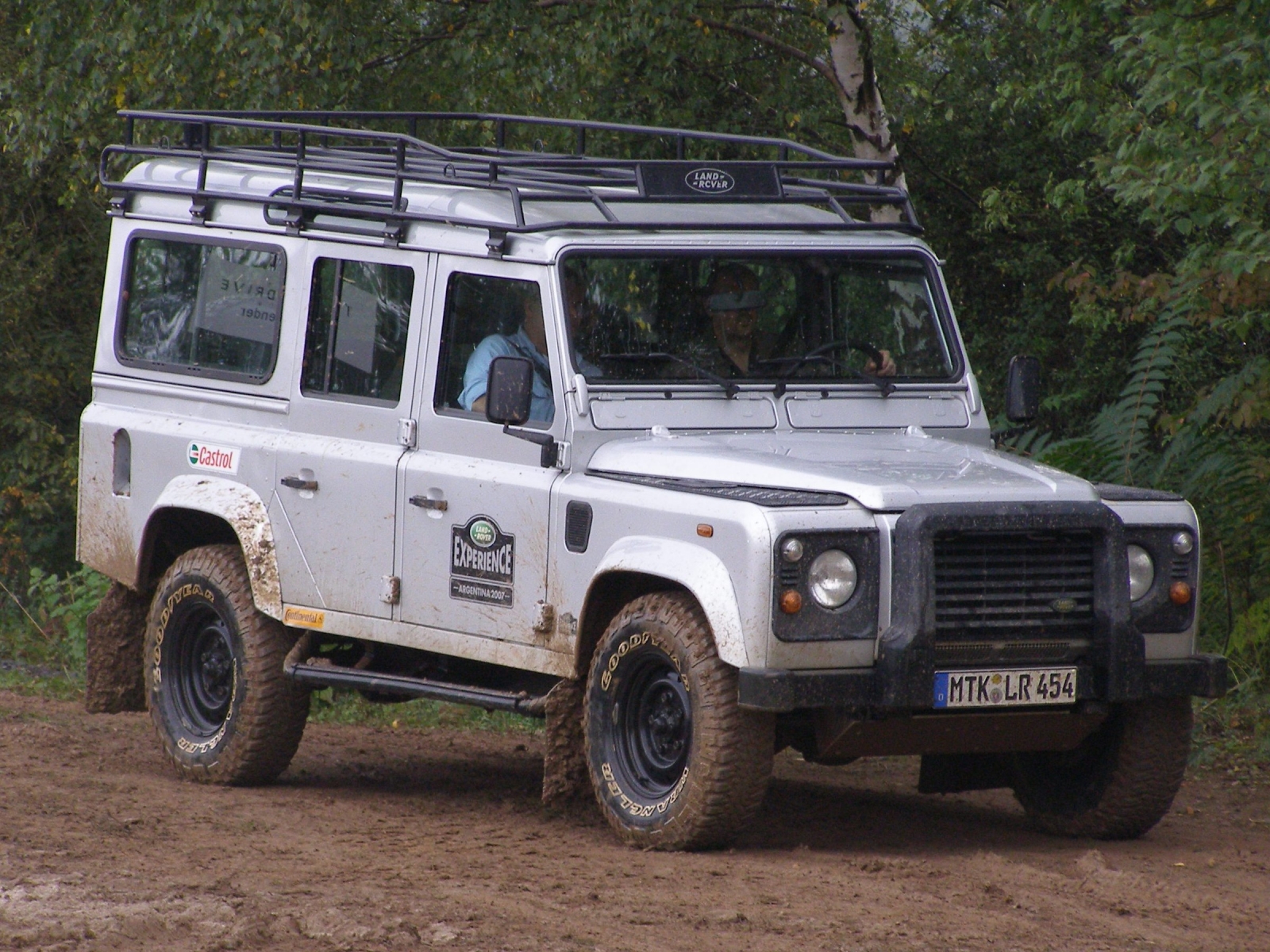 Land Rover Defender