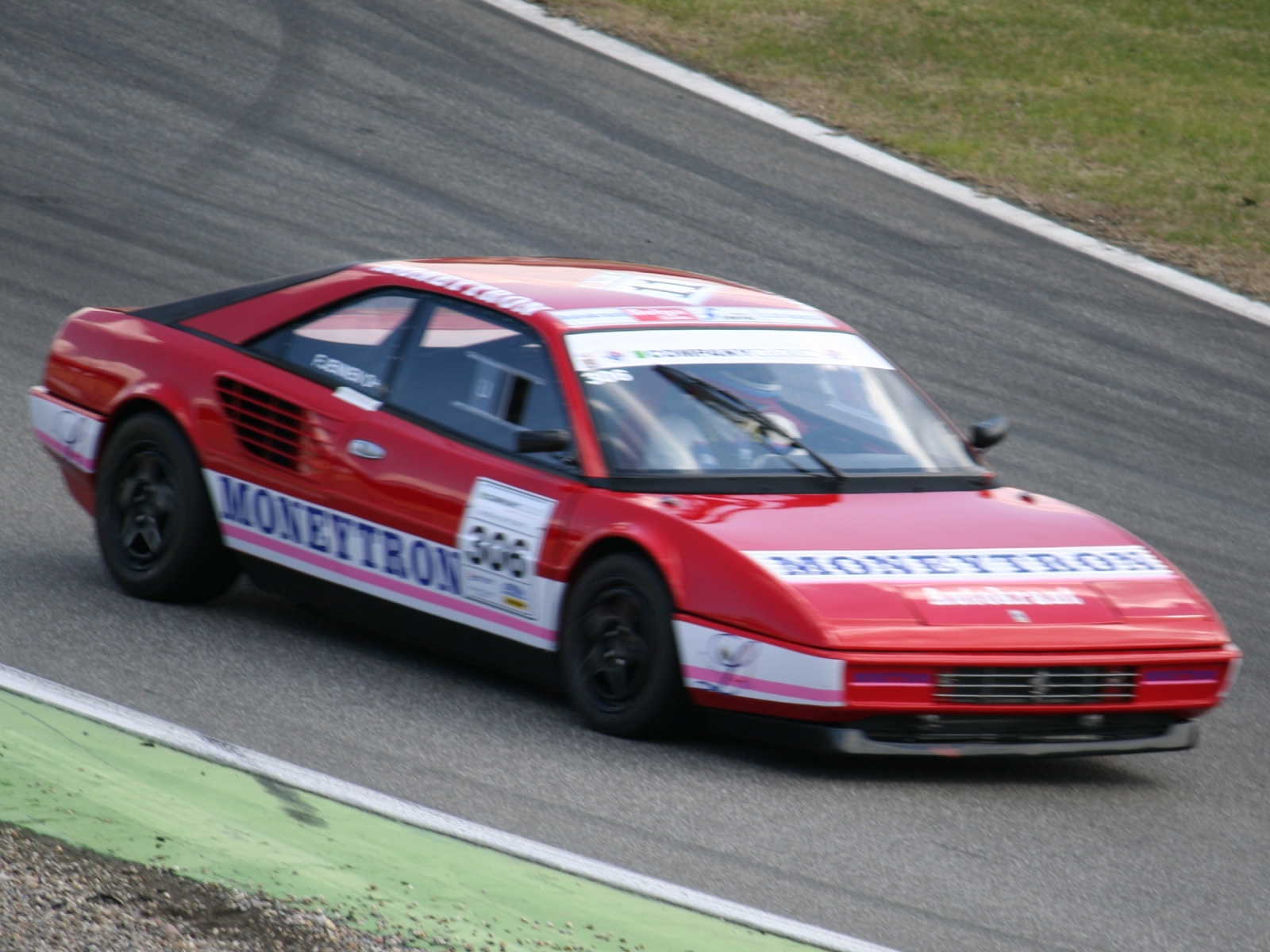 Ferrari Mondial