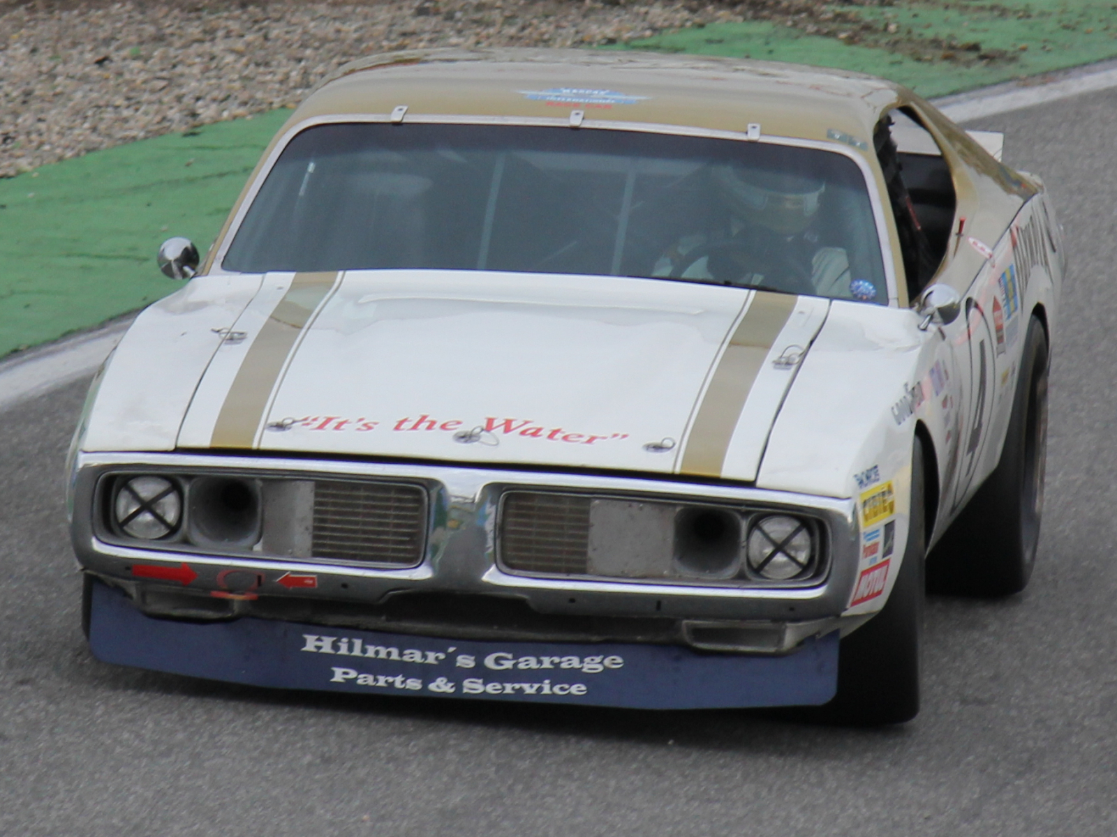 Dodge Charger Hemi V8