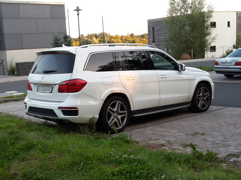 Mercedes Benz GL