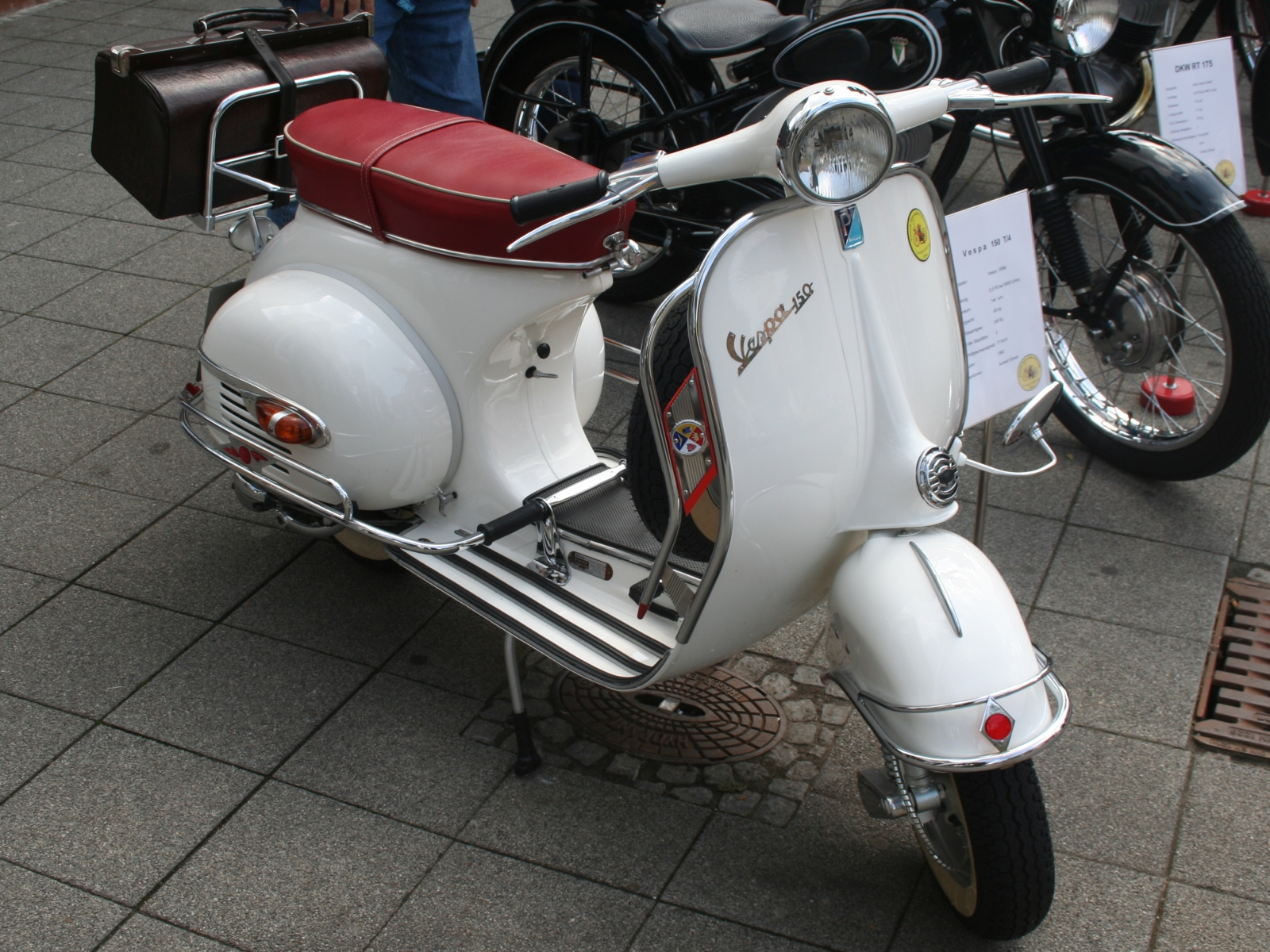 Piaggio Vespa 150 T/4