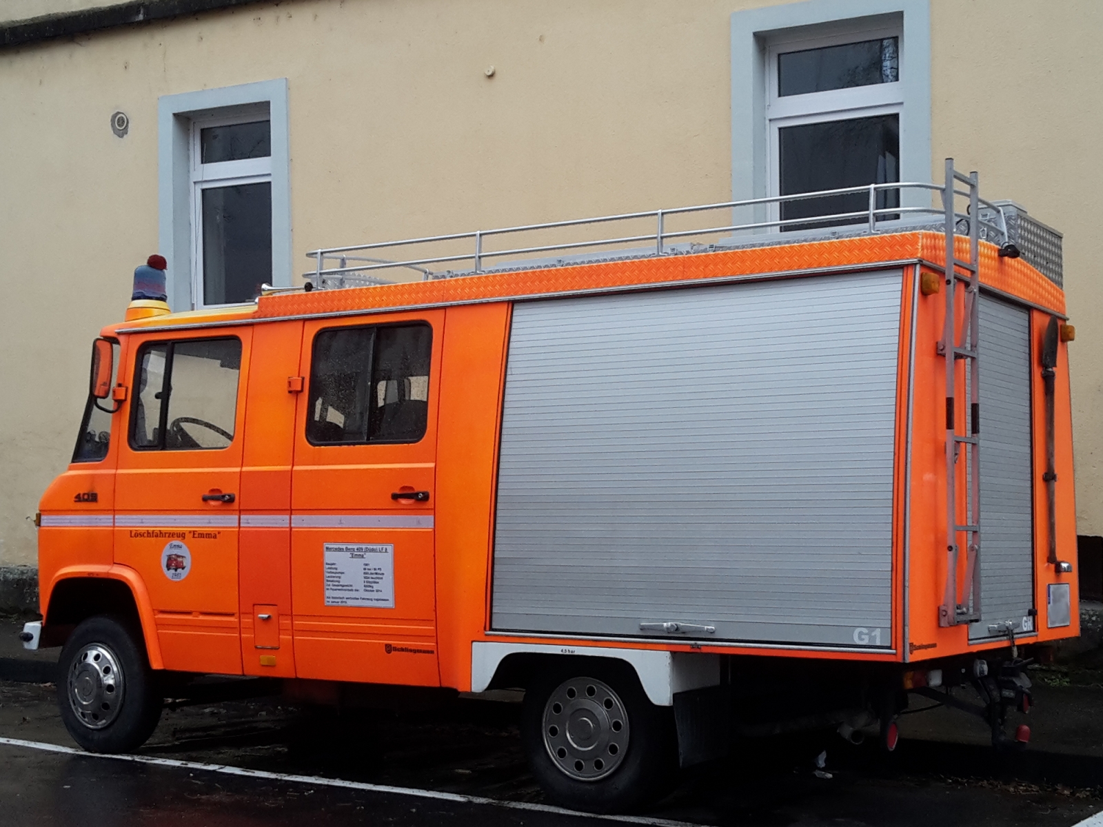 Mercedes Benz 408 Feuerwehr