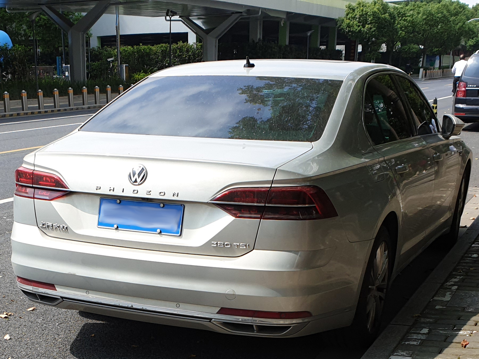 VW Phideon 380 TSI