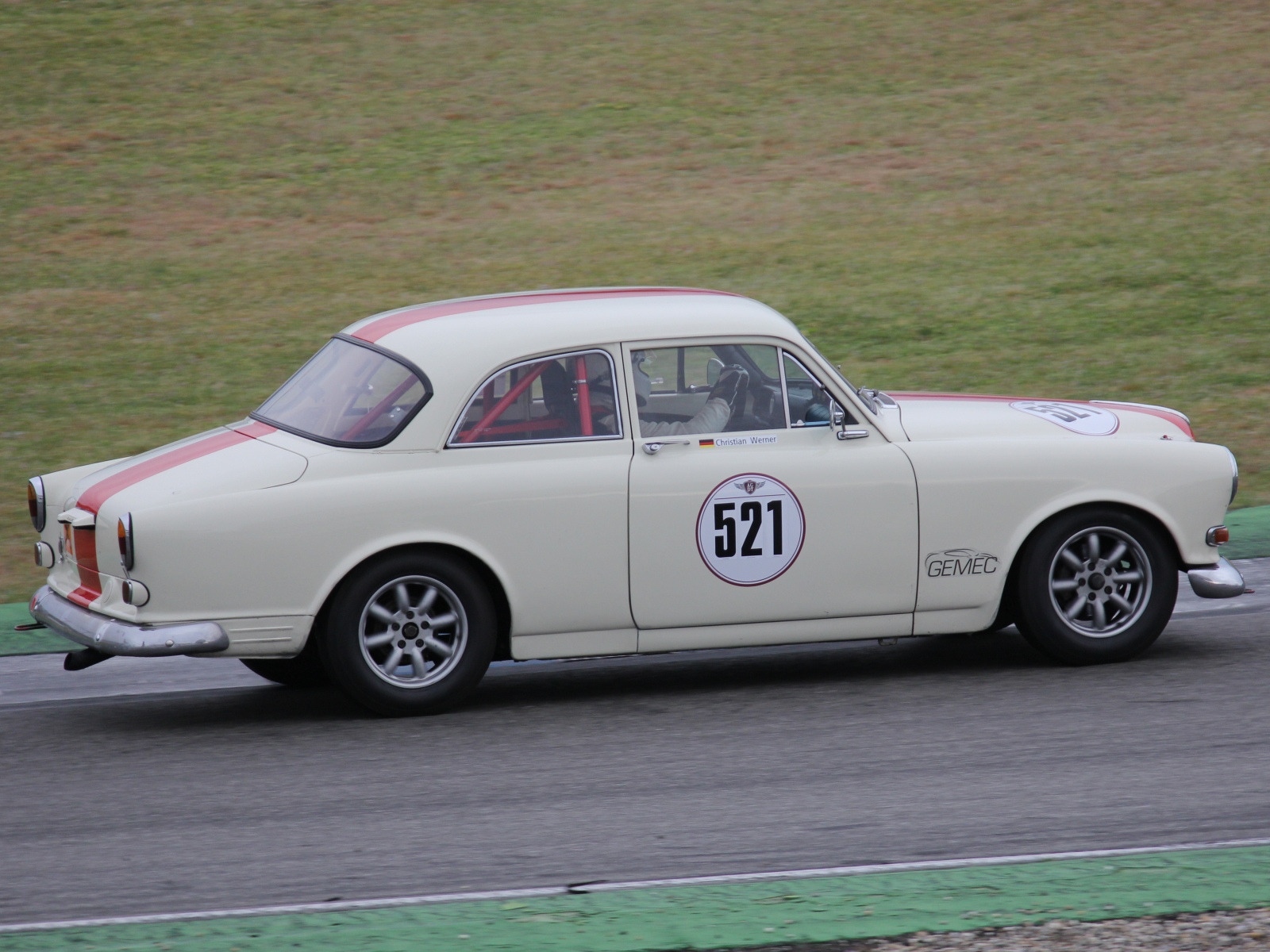 Volvo P 120