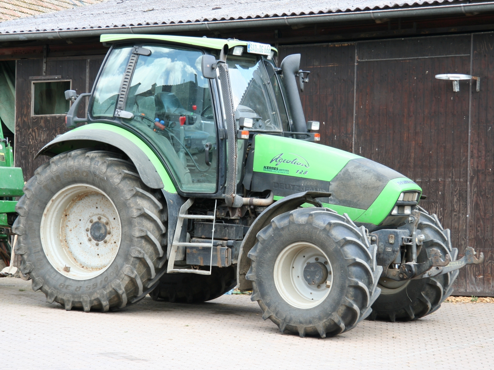 Deutz Agrotron 128