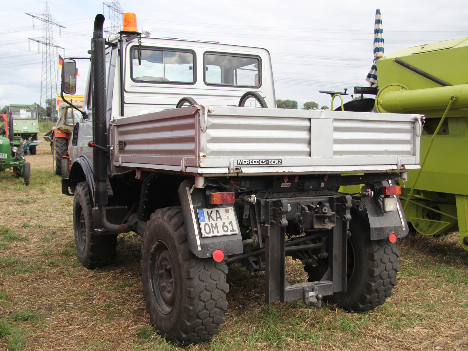 Unimog U 1200