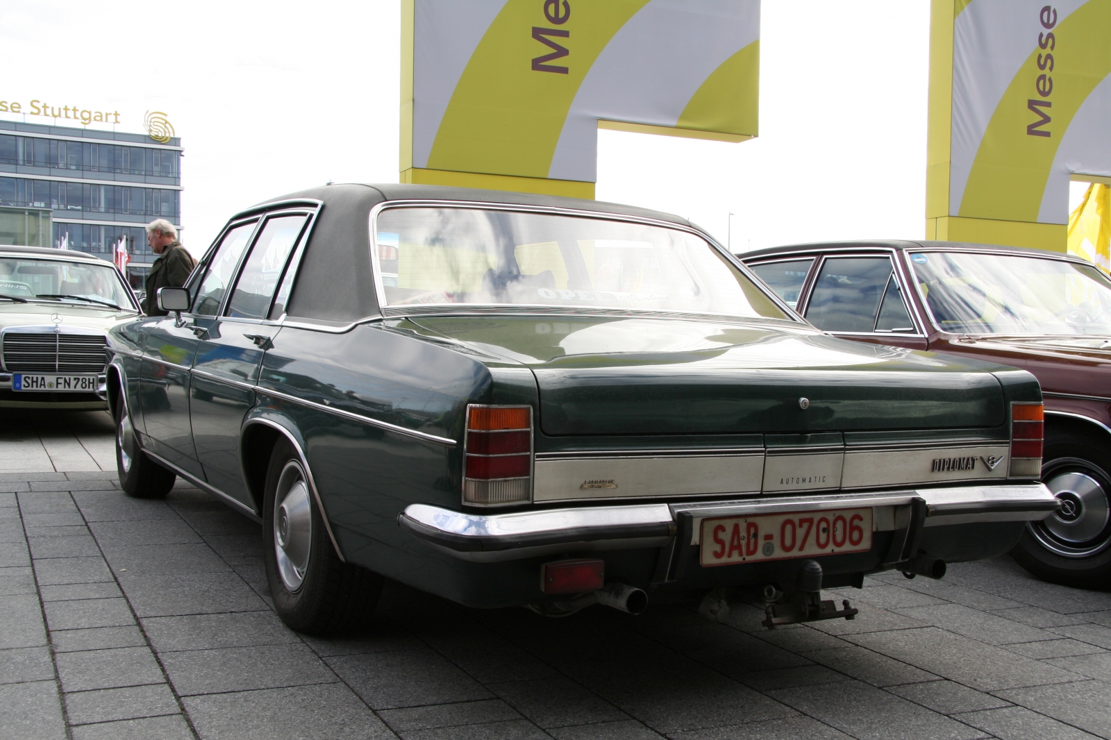 Opel Diplomat B V8