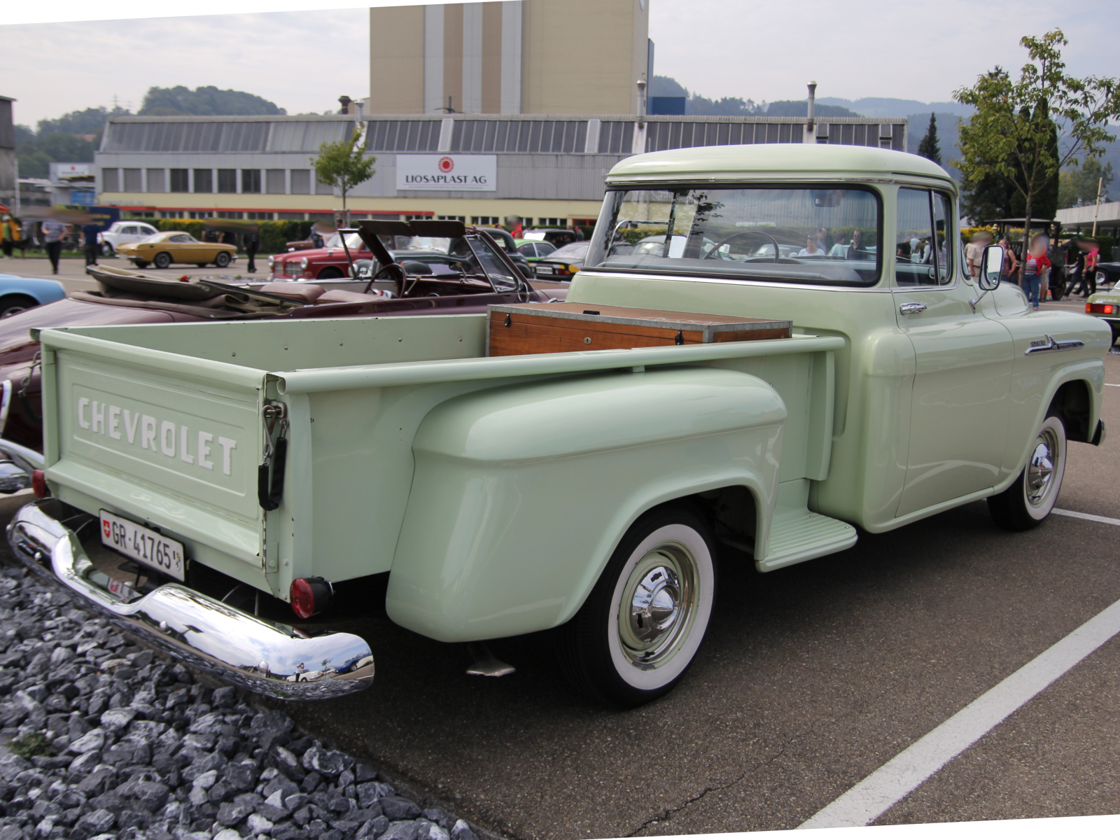 Chevrolet Apache