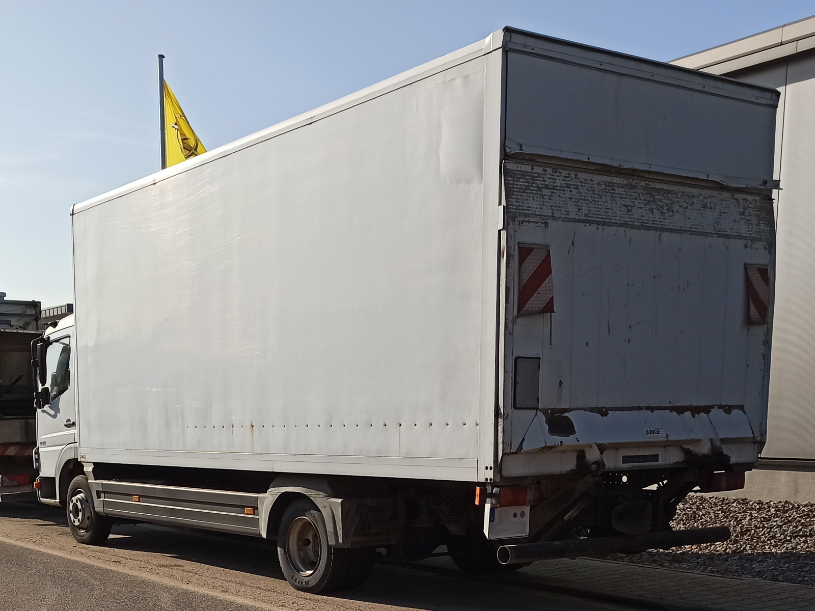 Mercedes Benz Atego 818