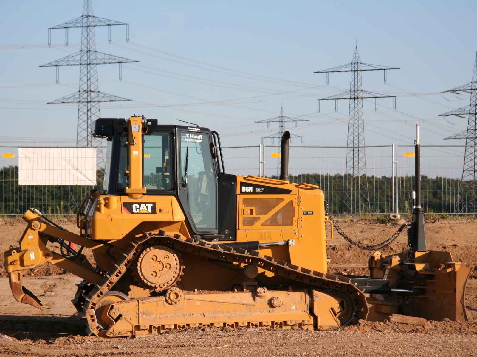 Caterpillar D6N LGP