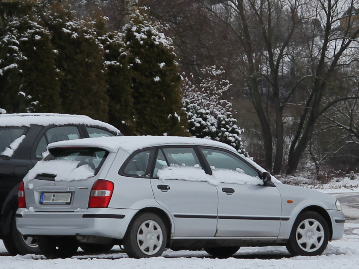 Mazda 323