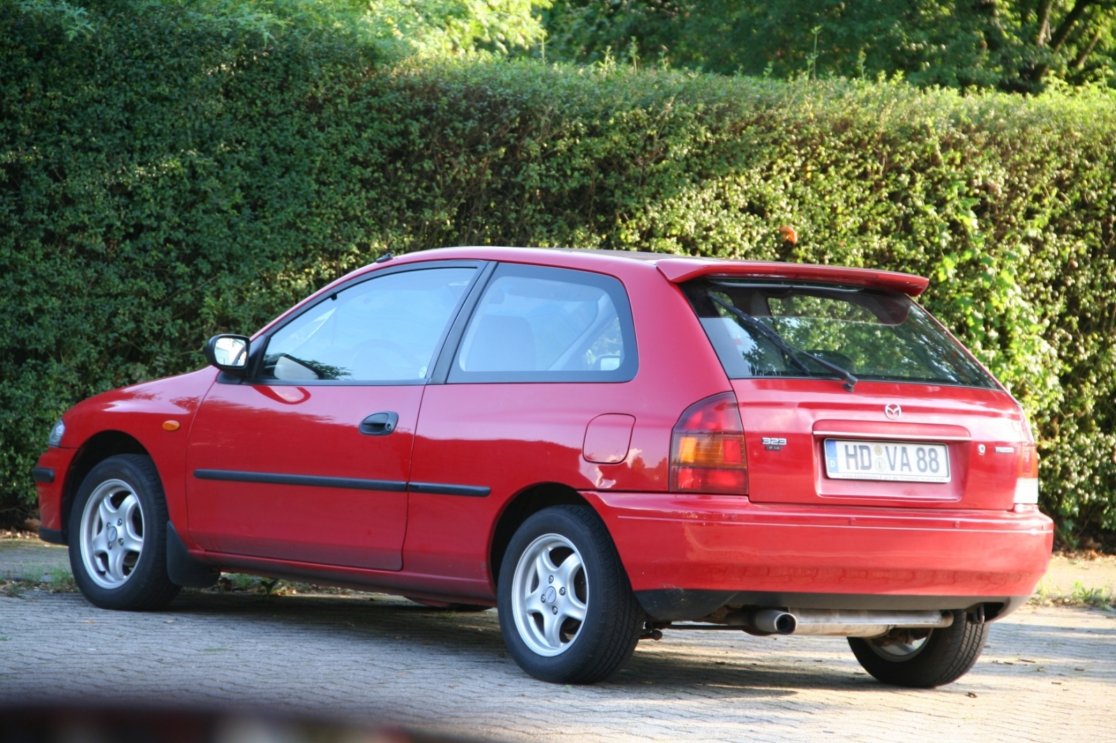 Mazda 323 P 1,4