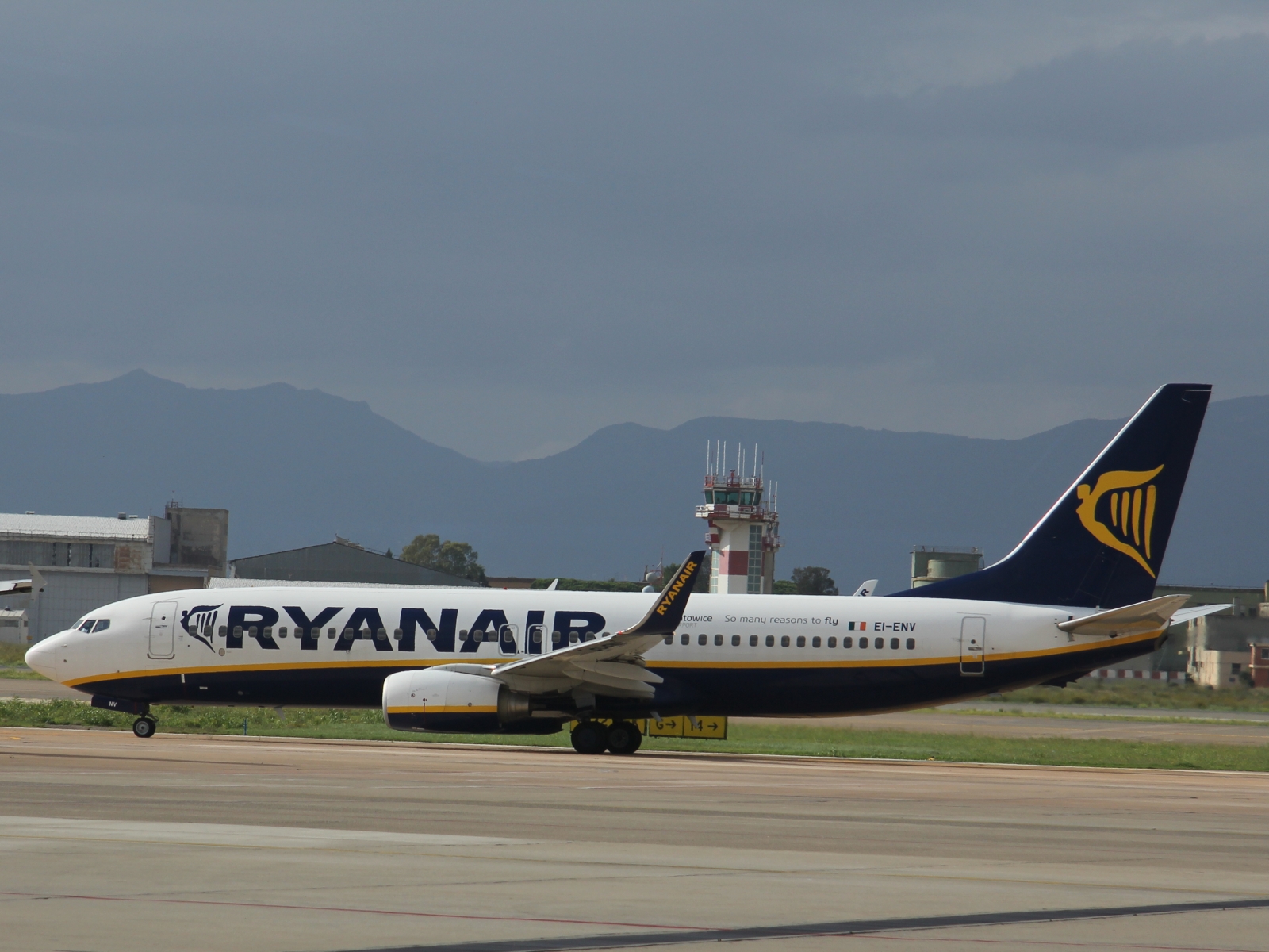 Boeing 737 8AS Ryanair