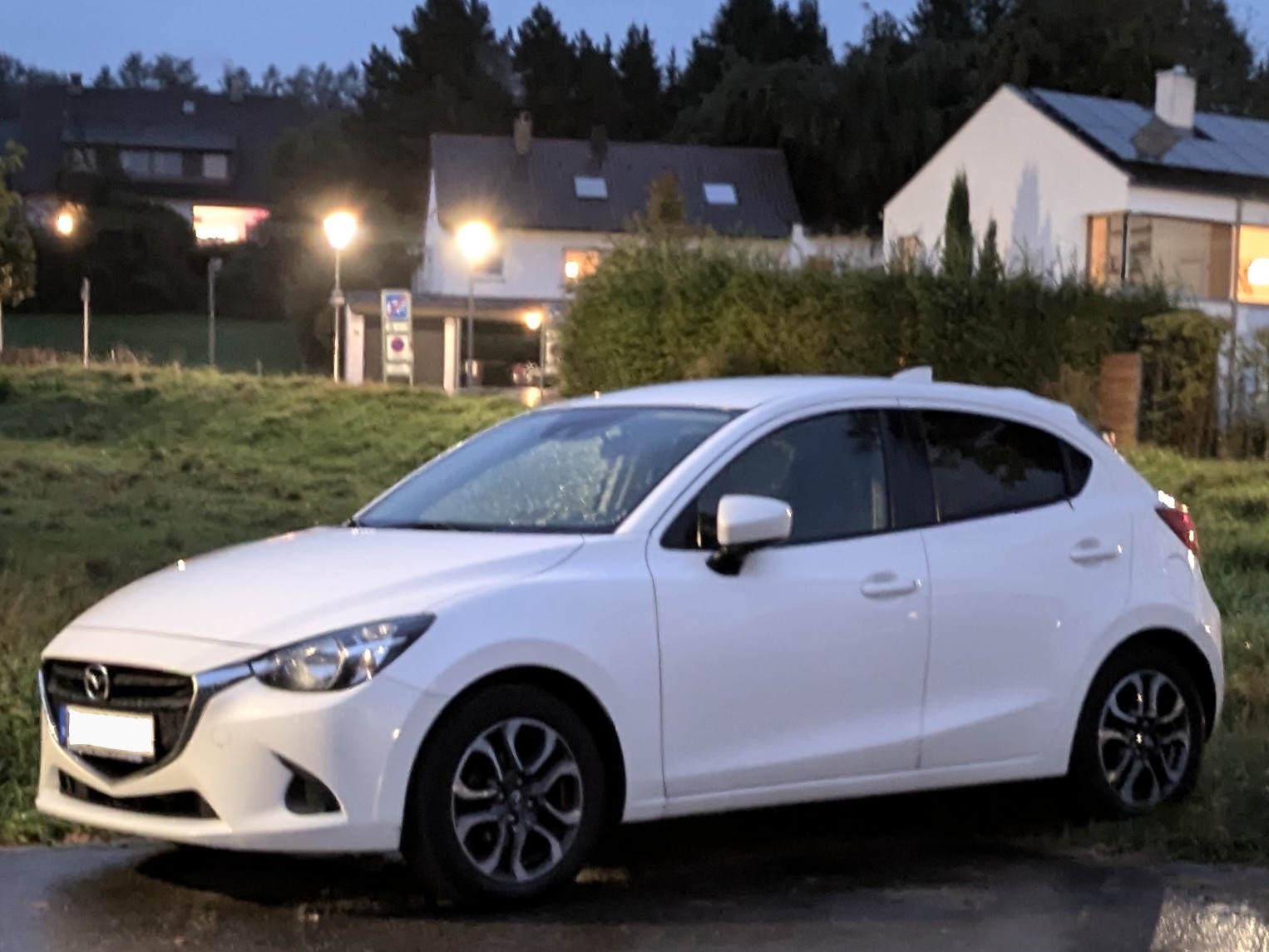 Mazda 2