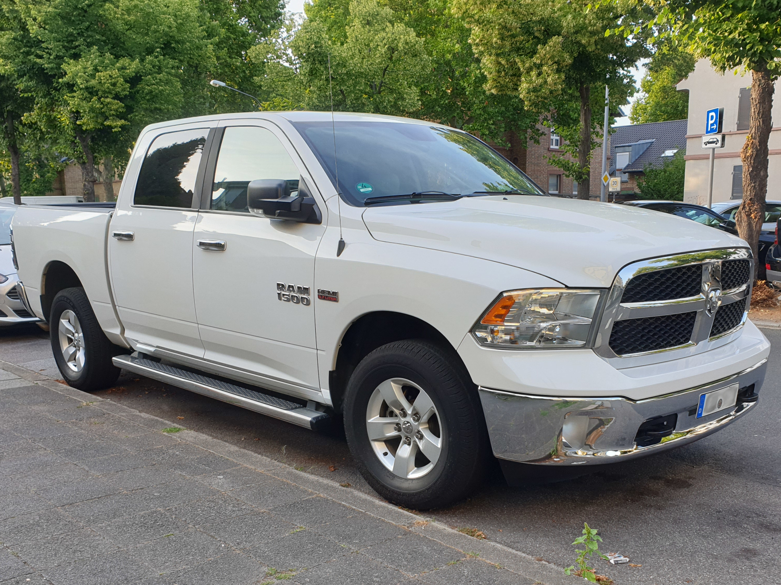 Dodge Ram 1500 HEMI