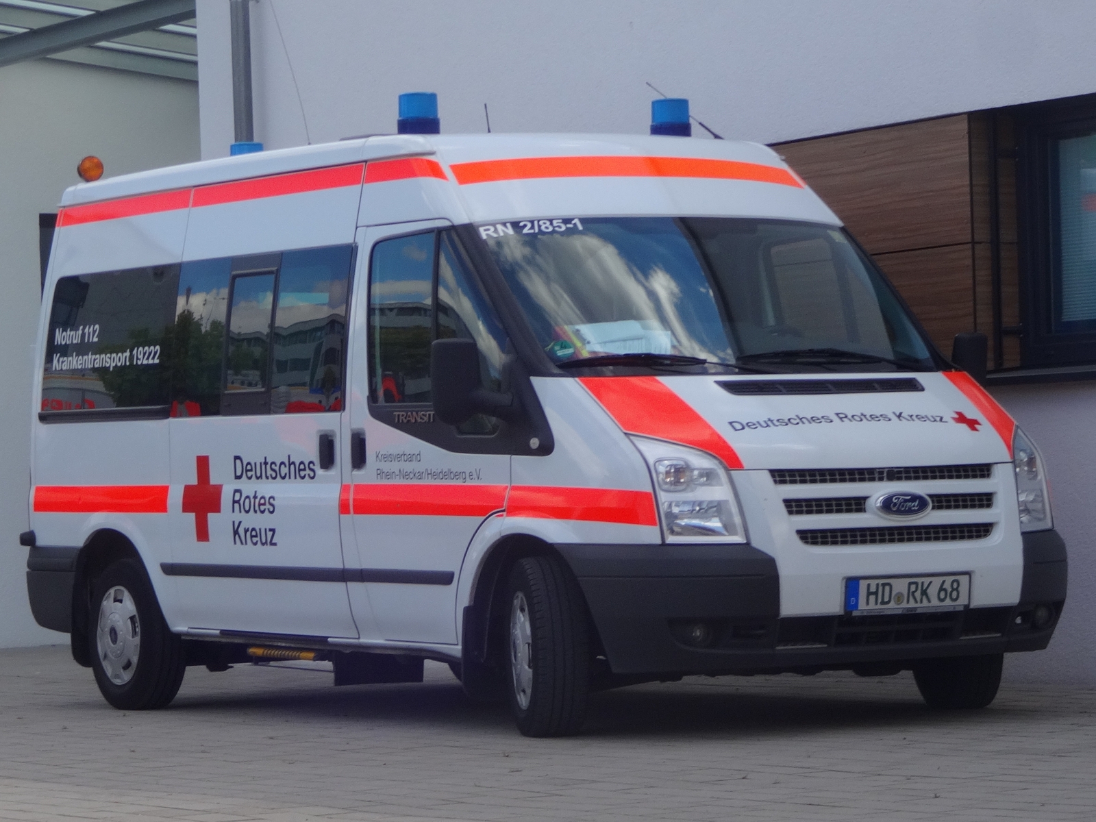 Ford Transit Deutsches Rotes Kreuz