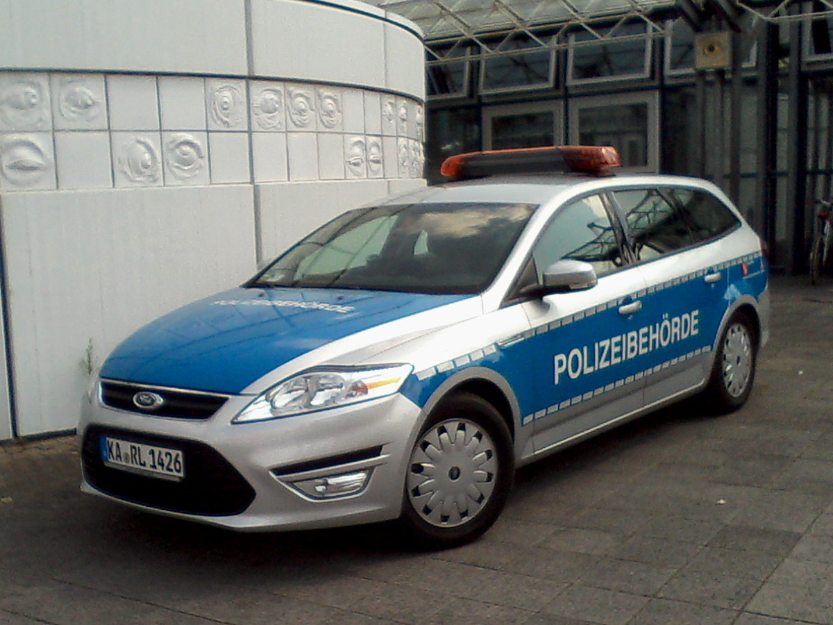 Ford Mondeo Turnier Polizeibehoerde