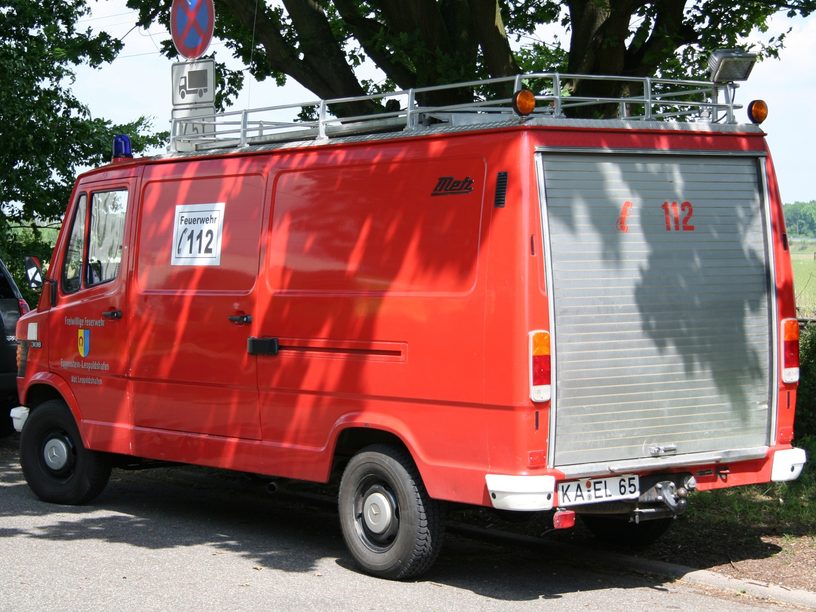 Mercedes Benz 308 Feuerwehr mit Aufbau von Metz