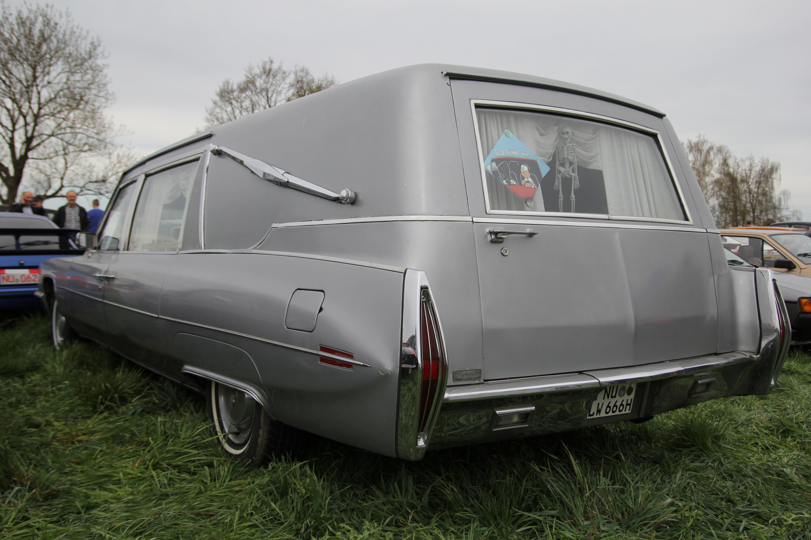 Cadillac Sovereign Landaulet mit Aufbau von Superior Coach Corporation