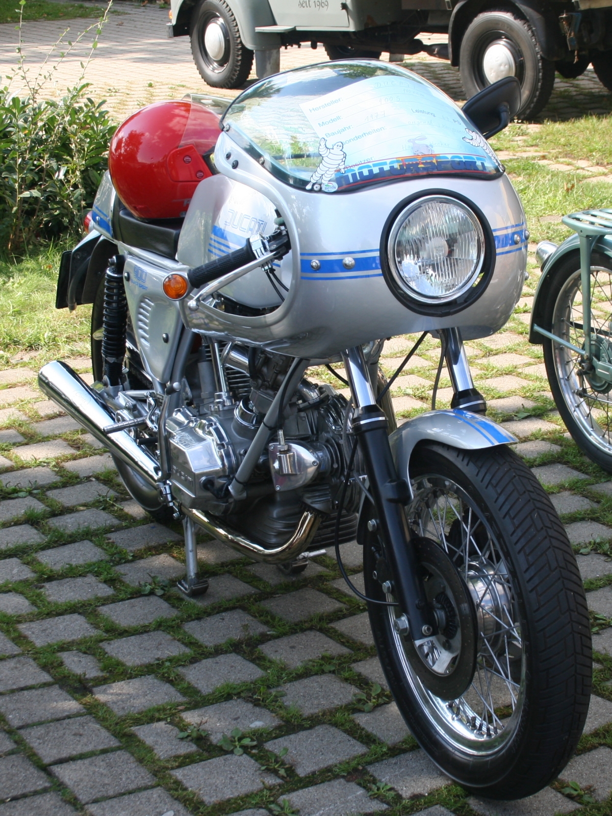 Ducati 900 S