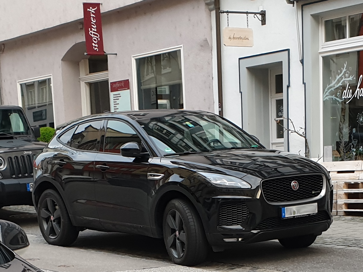 Jaguar F-Pace