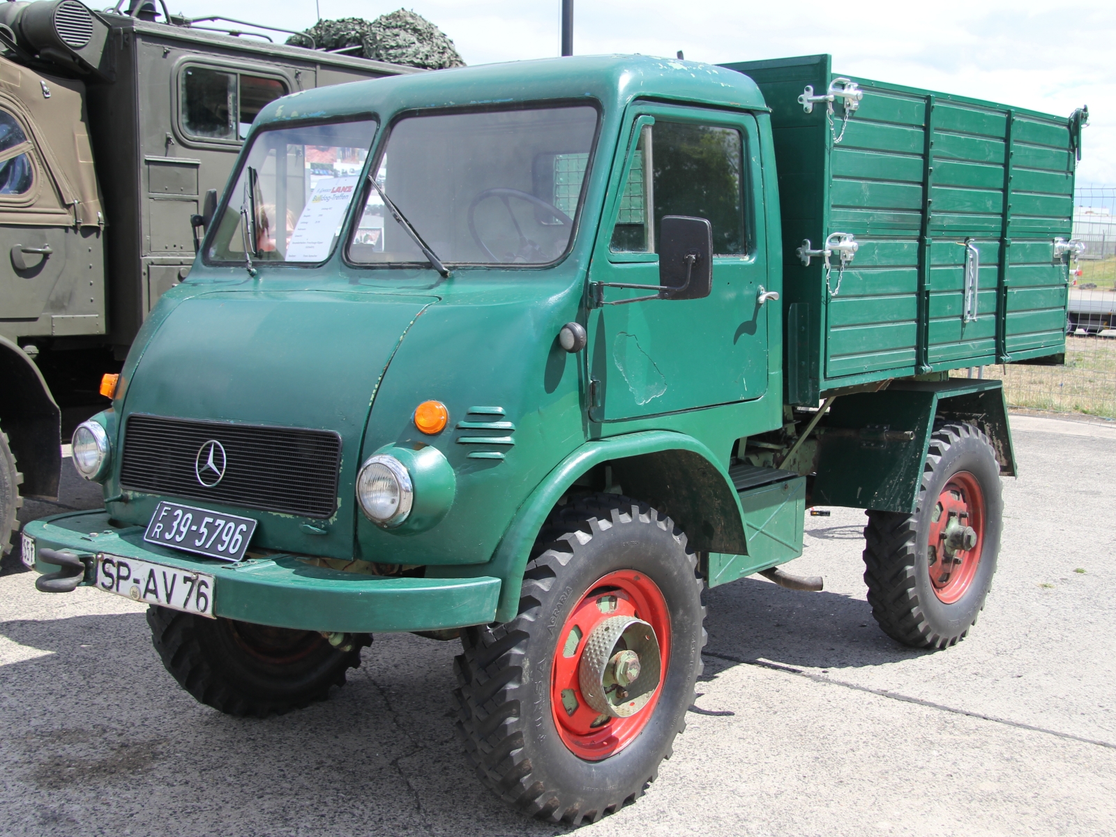 Unimog U 402