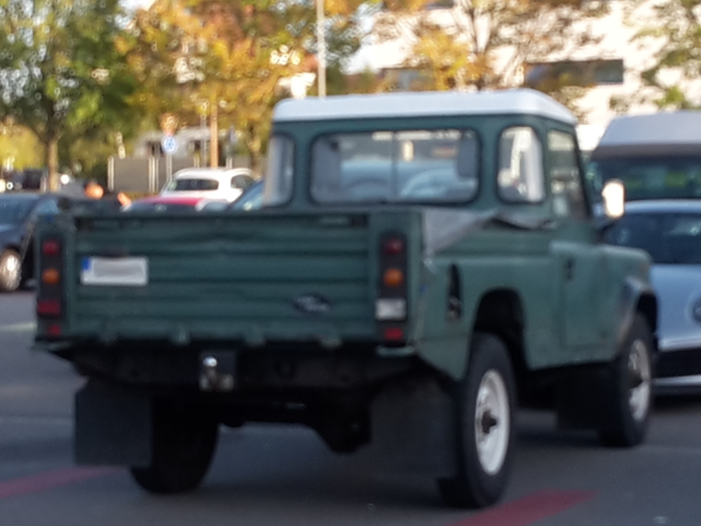 Land Rover Defender